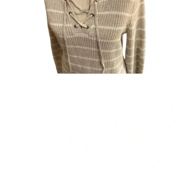 old navy  striped tan and white coastal knit flare sleeve - Picture 5 of 15